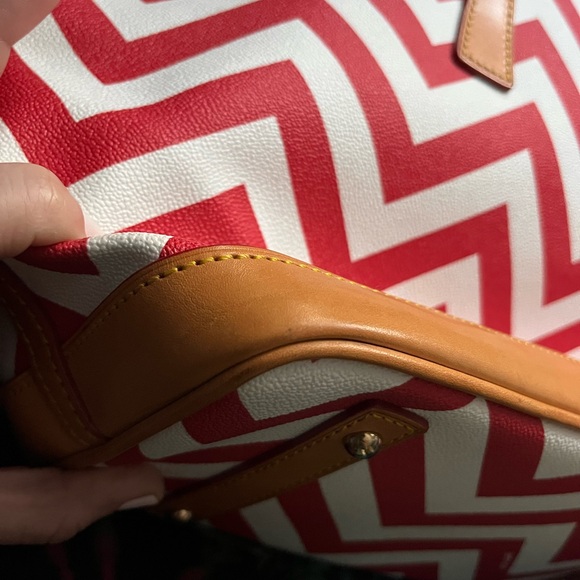Dooney & Bourke Red Chevron Tote Bag - Picture 15 of 16